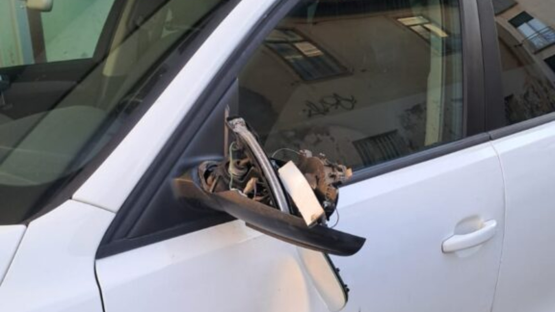 Potenza, danni a cento autovetture: individuato il responsabile