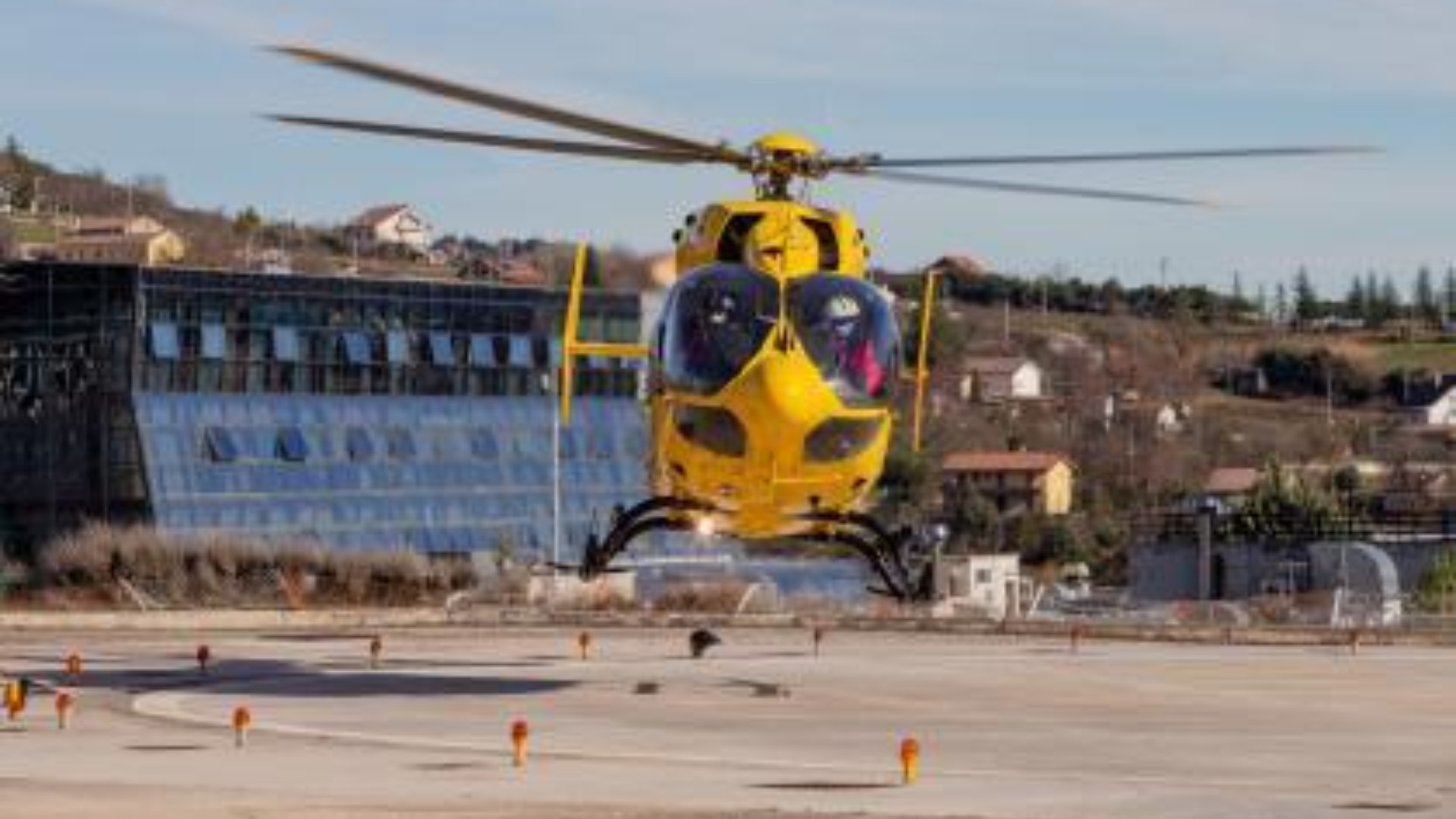 Frontale mortale sulla Bradanica, muoiono mamma e figlia