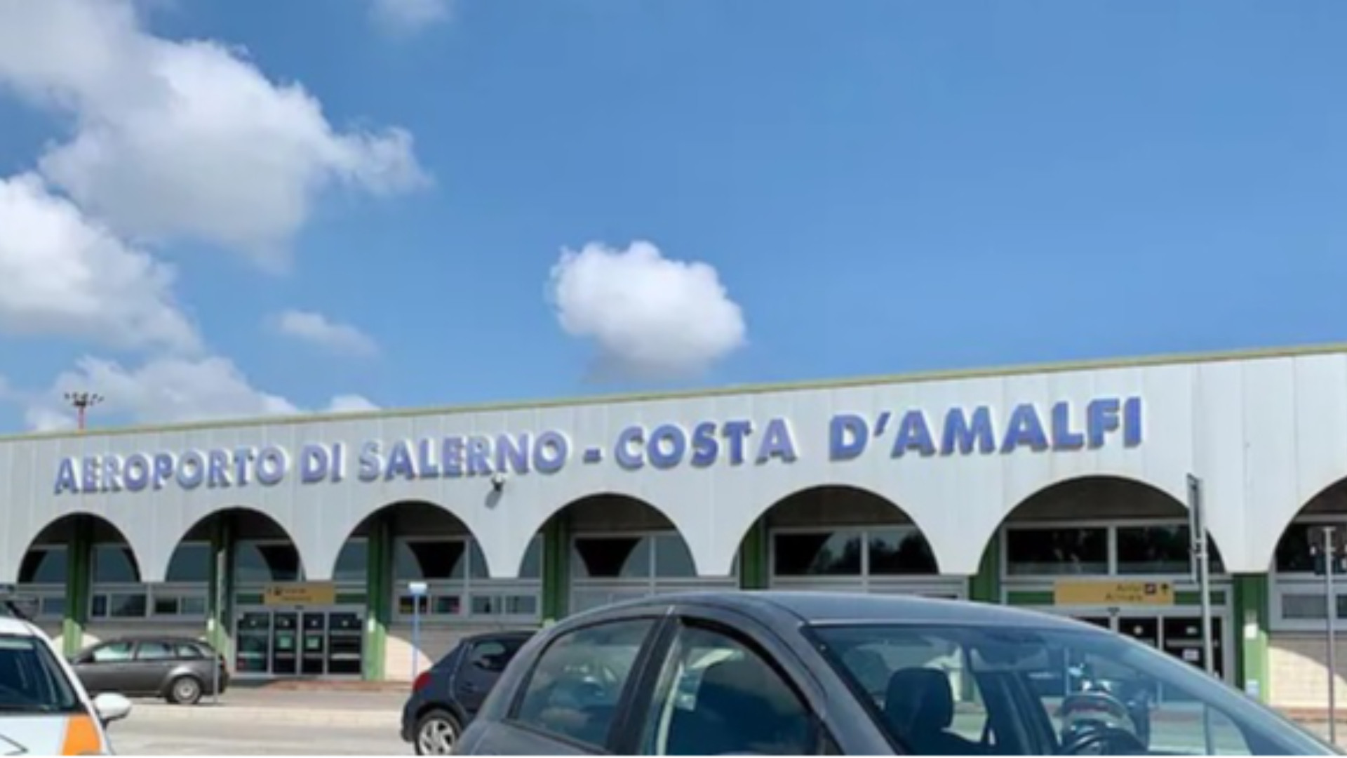 Da oggi la navetta che collega Potenza all’aeroporto di Pontecagnano