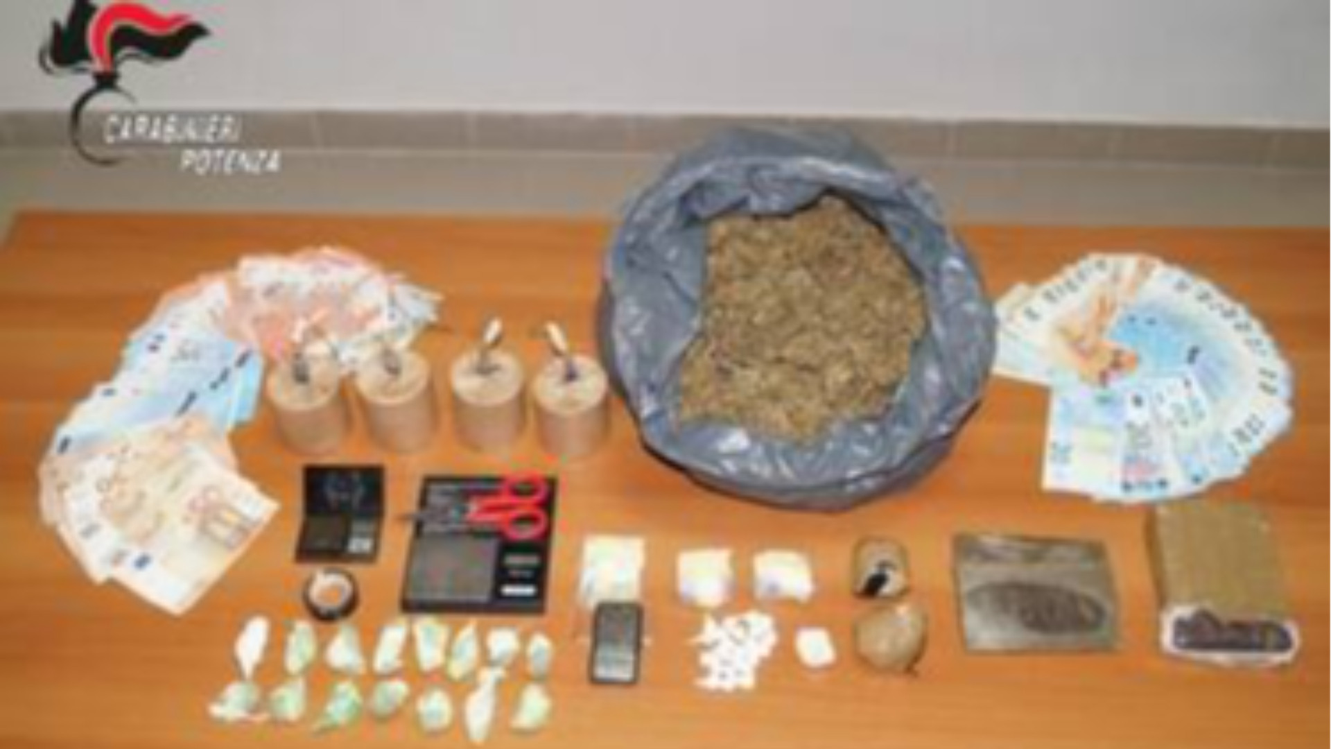 Spaccio di droga a Venosa, cinque condanne