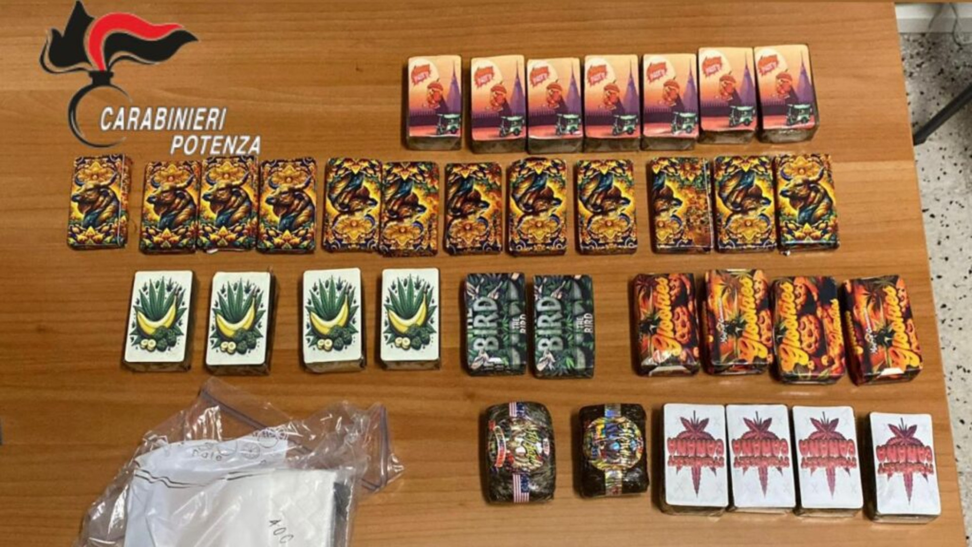 Melfi, tre arresti e oltre 4 chili di droga sequestrati