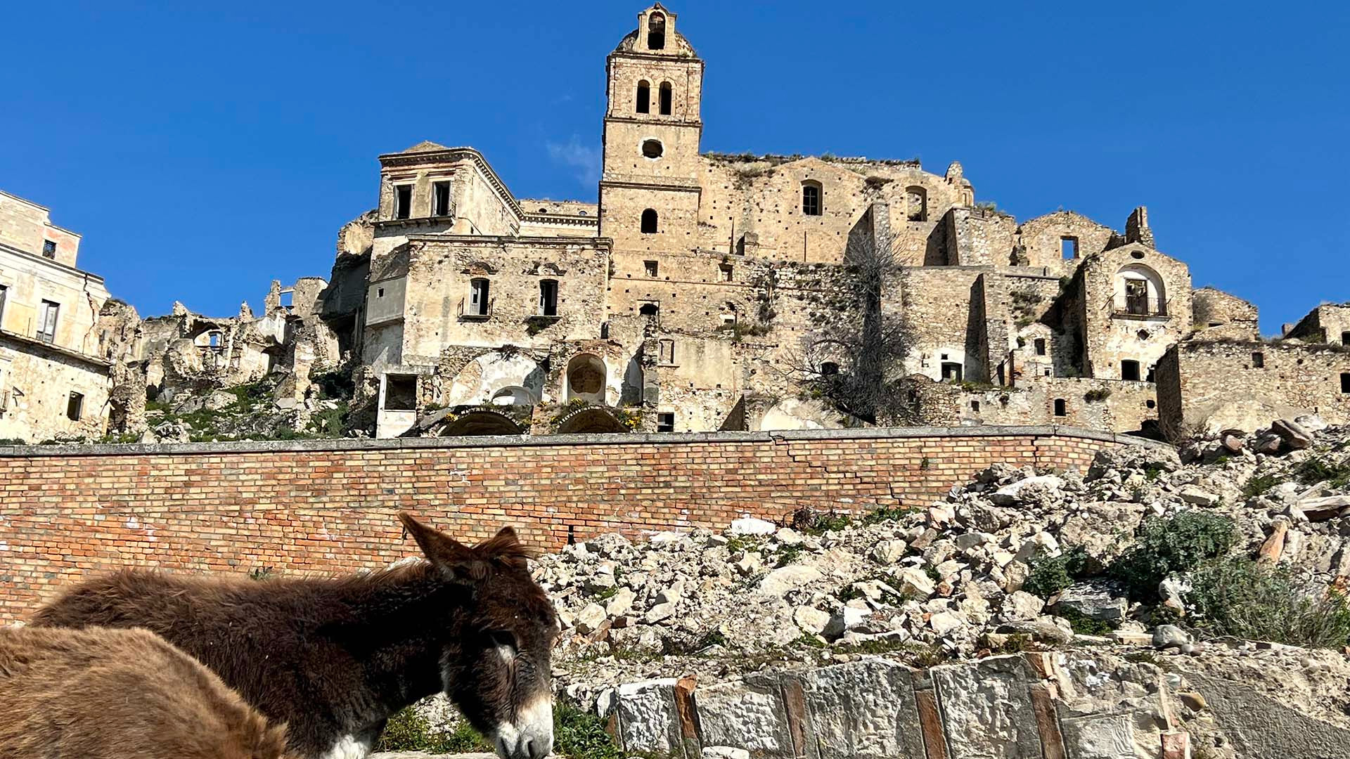 Craco, revocata la carica di sindaco a Vincenzo Lacopeta