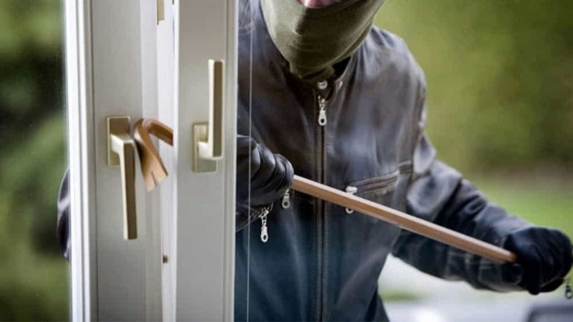 Ladri d'appartamento in azione a Pignola