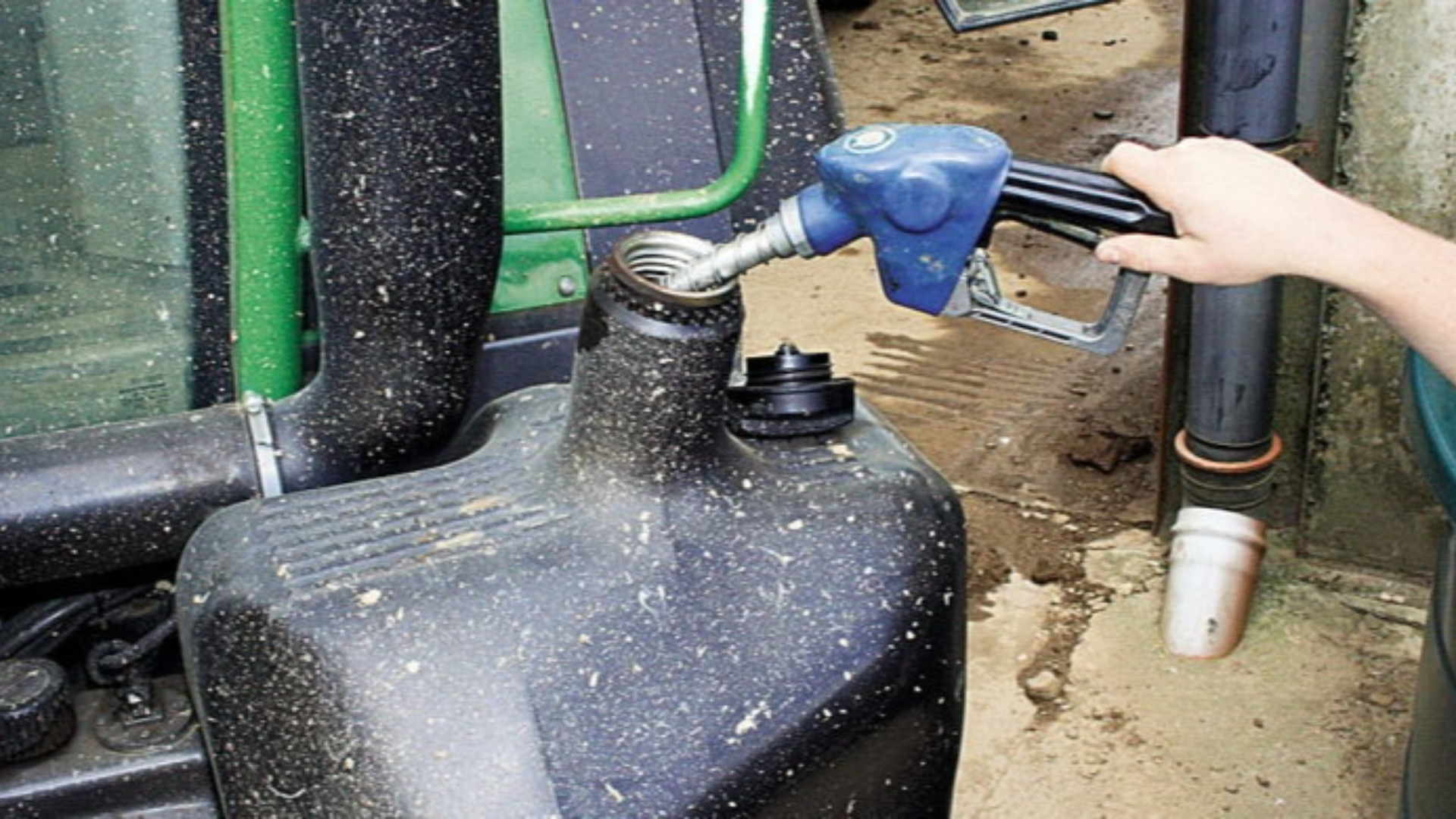 “Rincari inaccettabili e insostenibili”