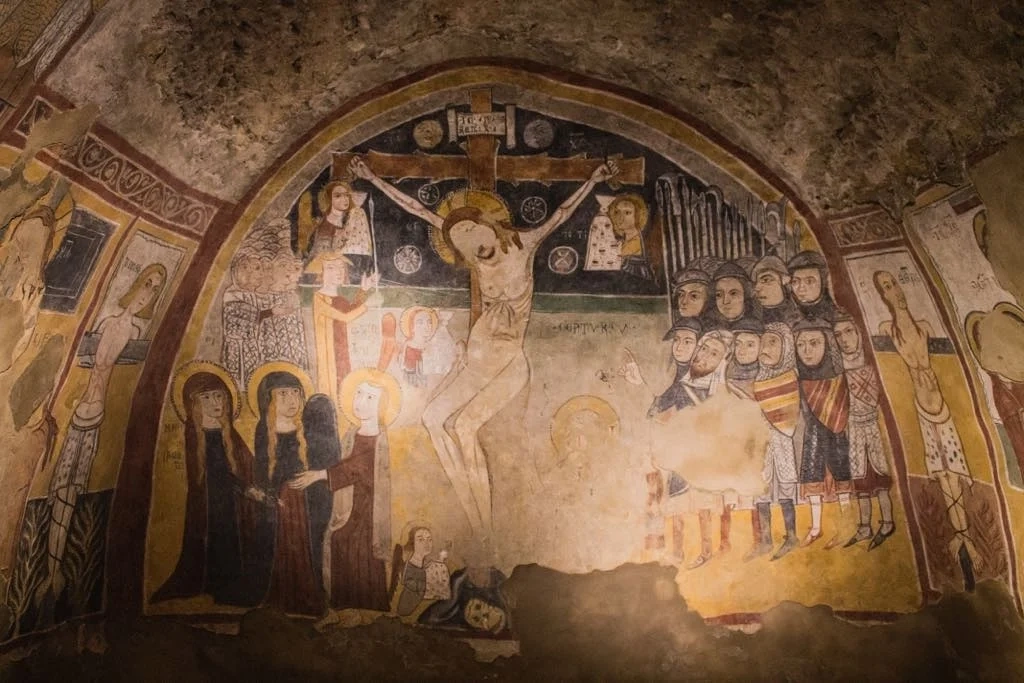 L'interno delle Grotte rupestri di Sant'Antuono