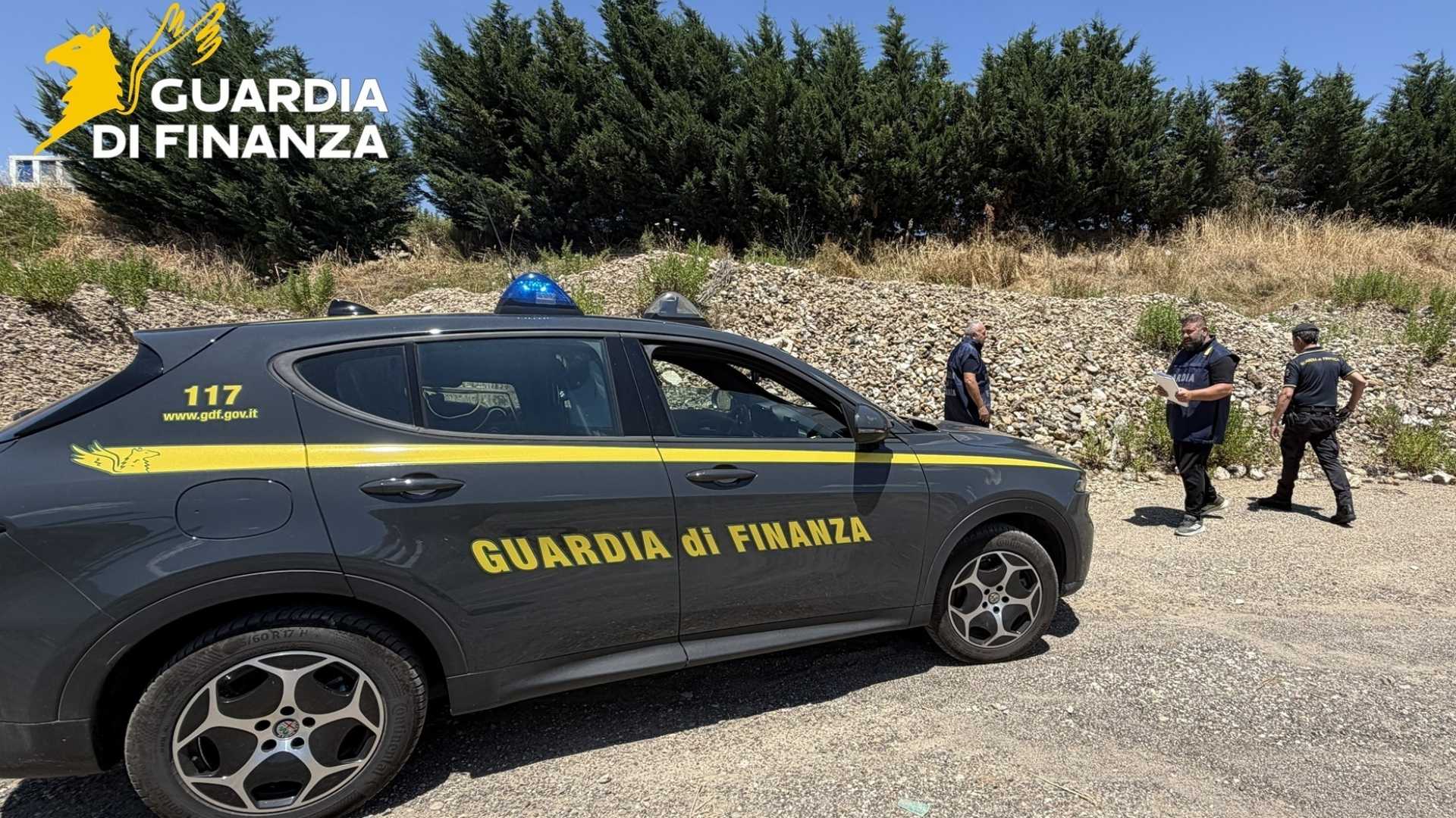 Maxi sequestro di rifiuti speciali e di un'area di oltre 54mila mq