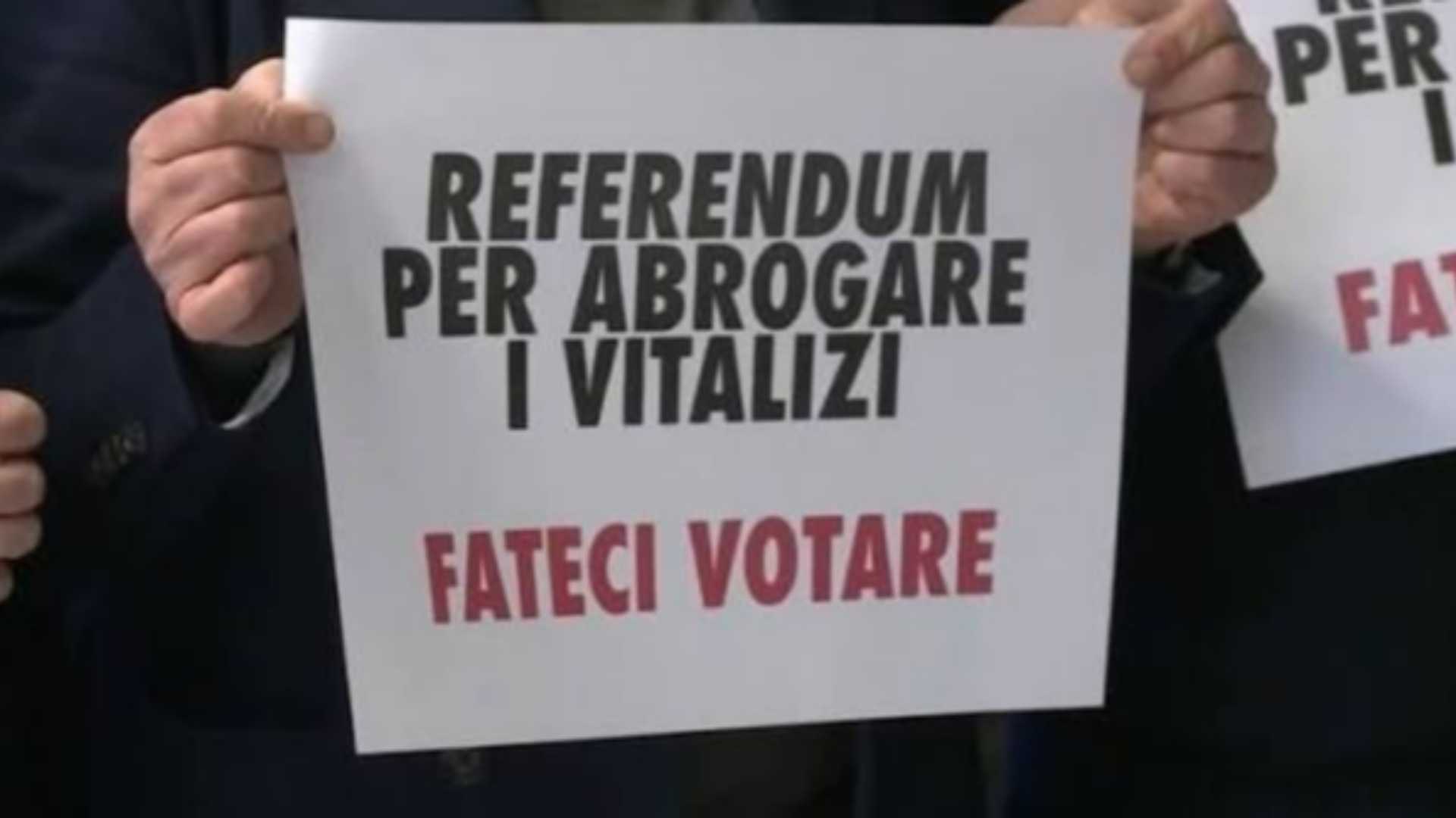 Vitalizi, la Consulta statutaria blocca il referendum