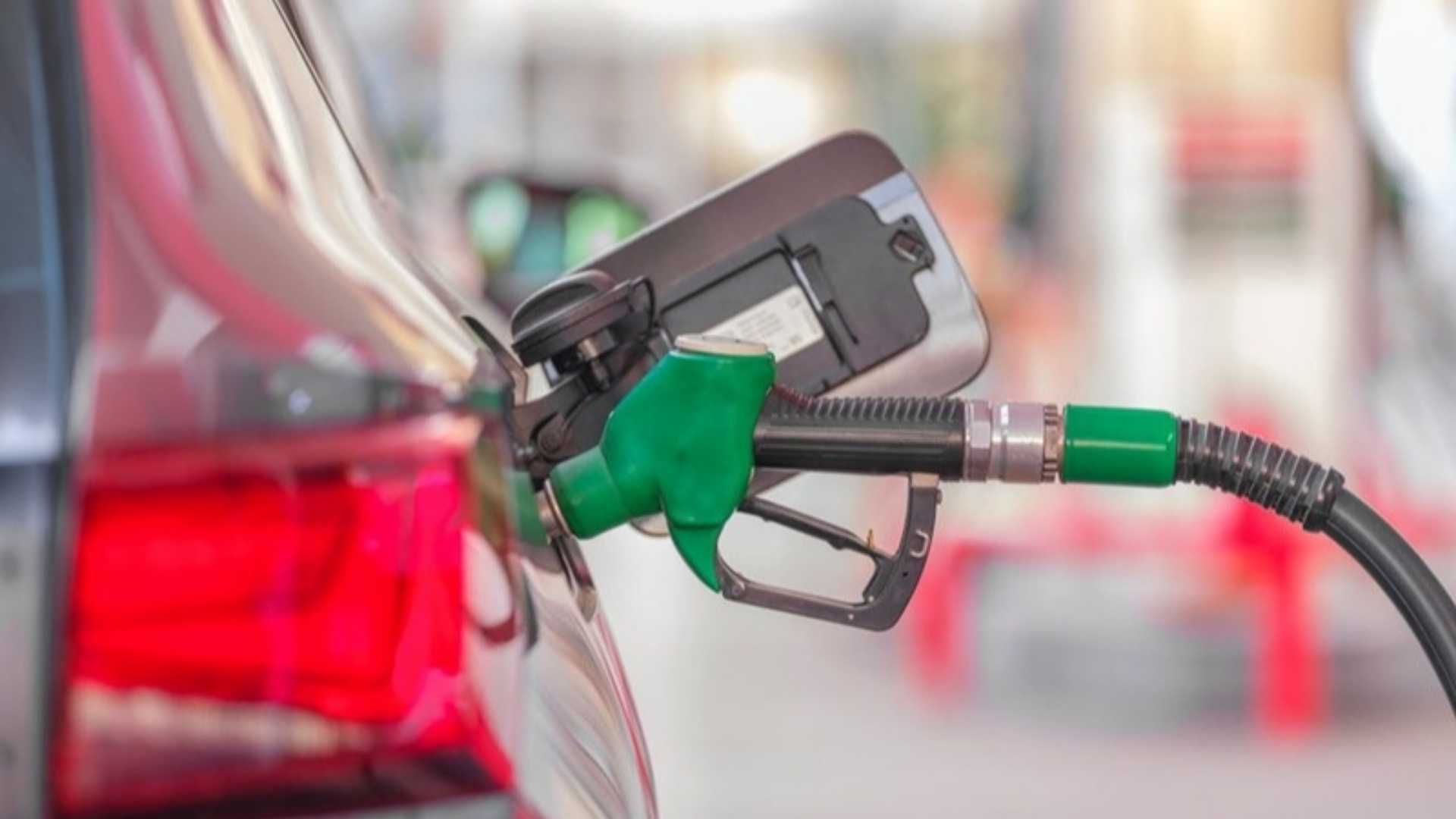 Caro carburante, in Basilicata prezzi inaccessibili