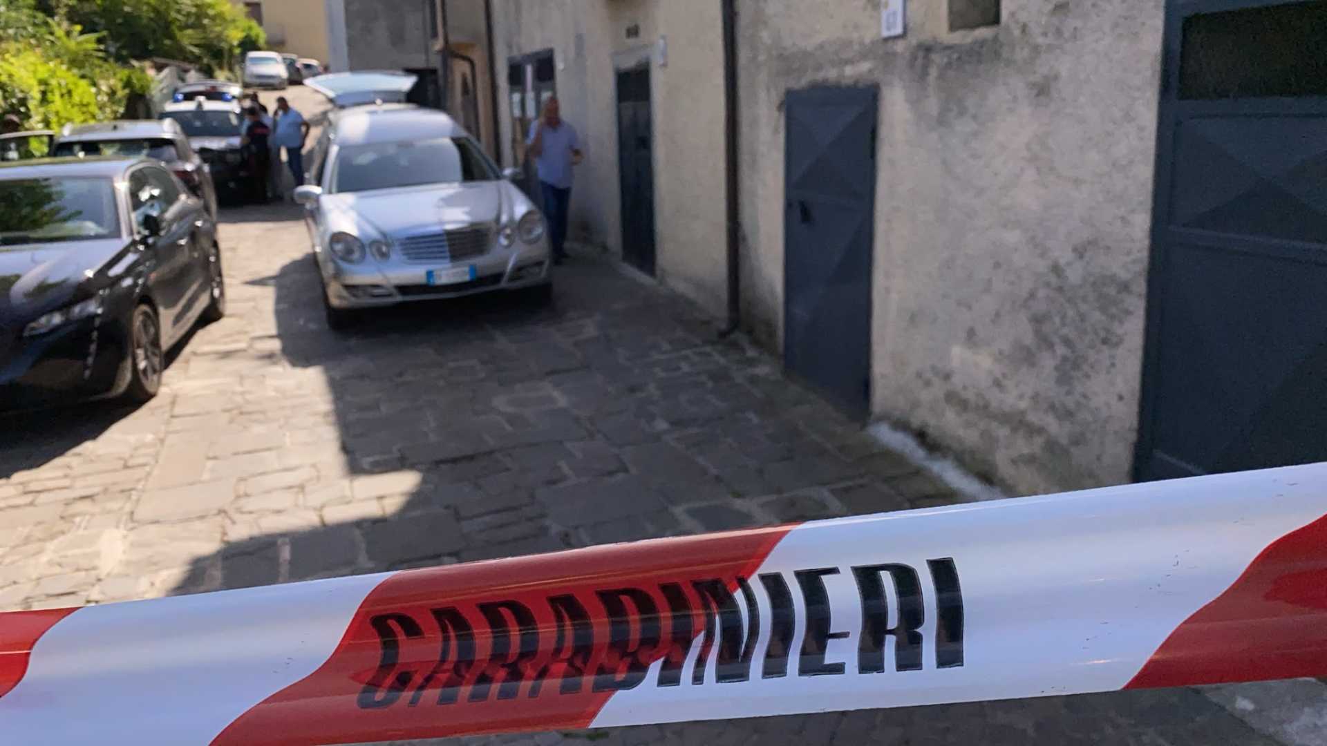 Tito, donna di 57 anni trovata morta in casa