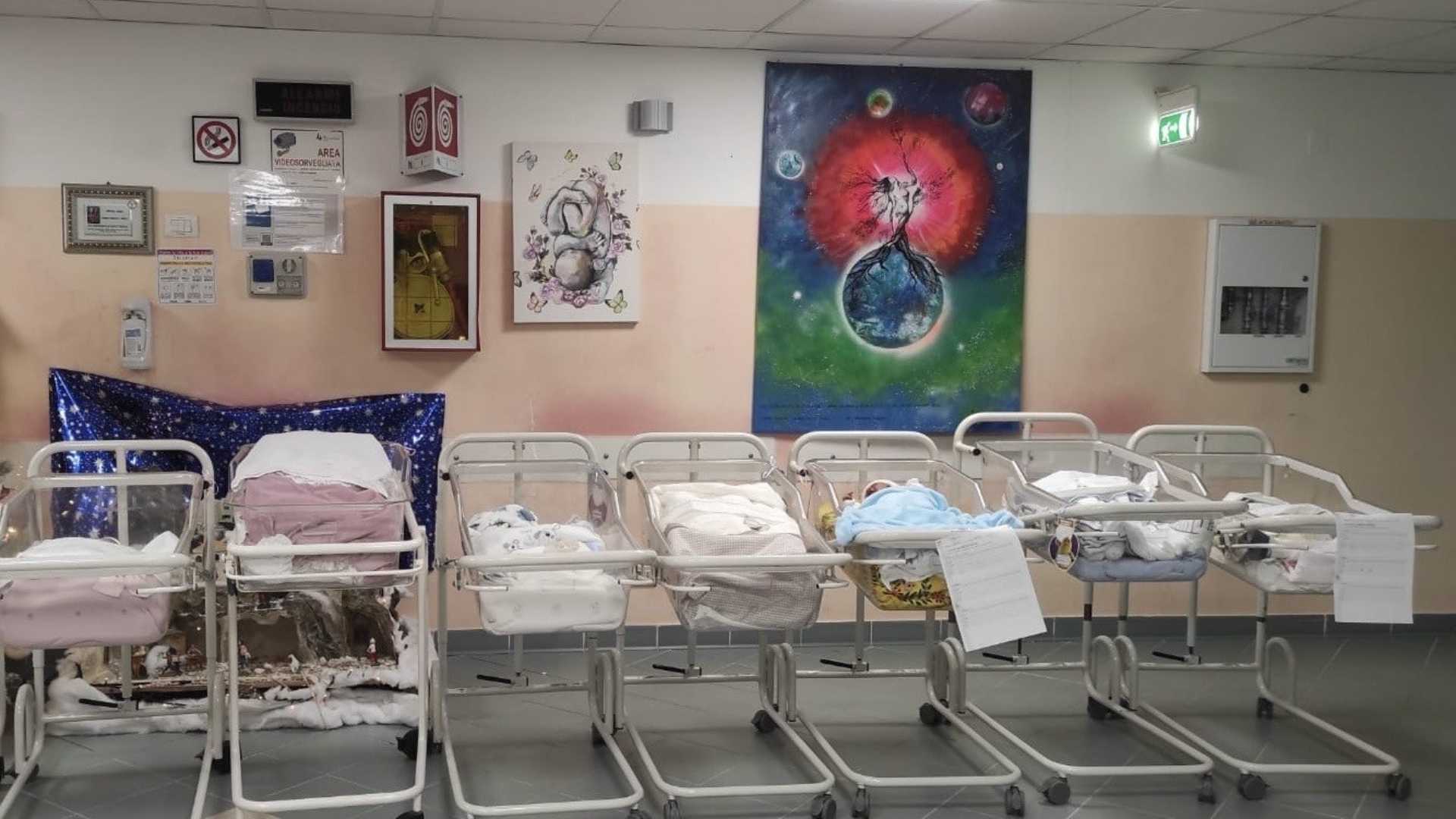 Nove fiocchi in appena 24 ore: all’ospedale di Matera è festa