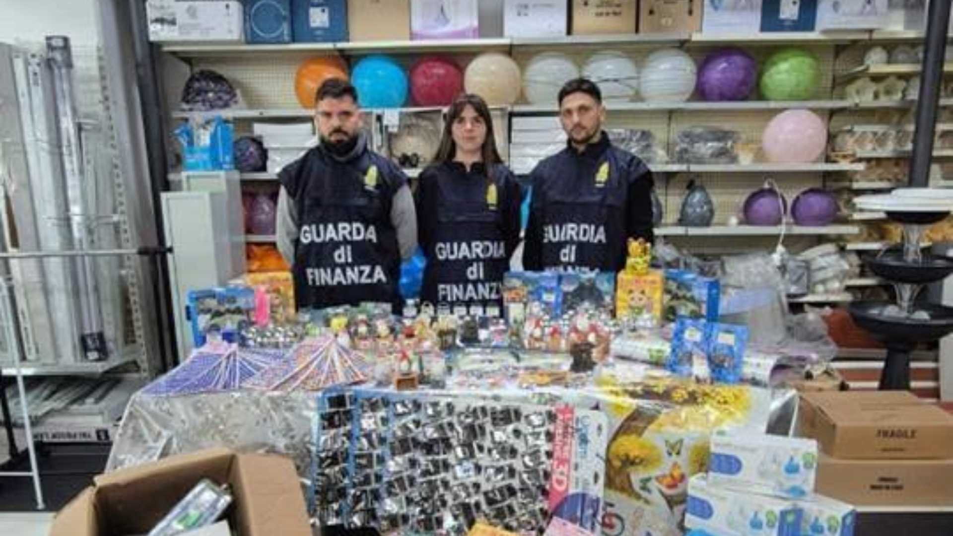 Prodotti pericolosi, sequestrati 140mila articoli nel Potentino